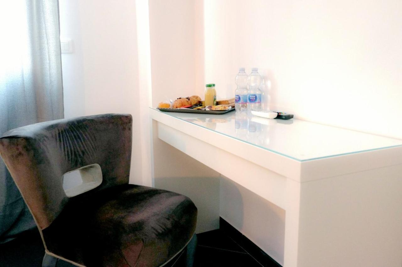 Airport Deluxe Alojamento de Acomodação e Pequeno-almoço